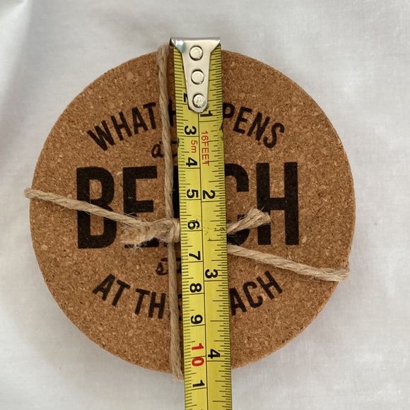 Swoozies Cork Coaster set of 4 “What Happens at The Beach Stays at The Beach NEW - Picture 6 of 13